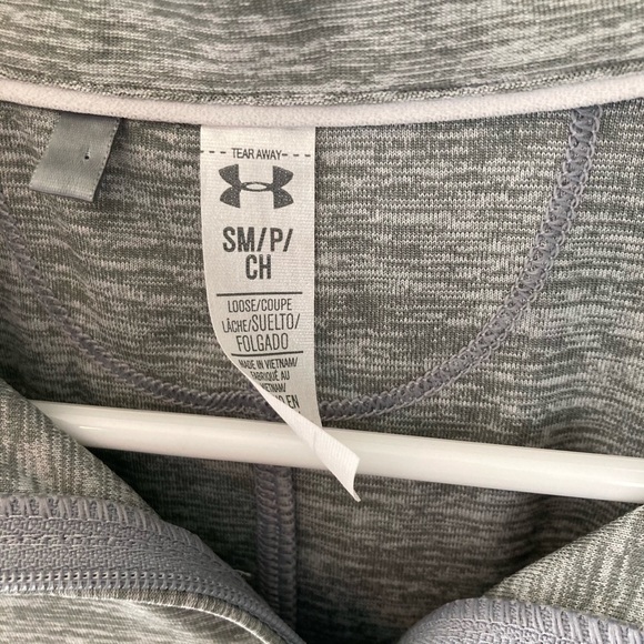 Under Armour - Picture 3 of 3